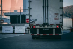 lesiones-graves-tras-un-choque-con-camion-cuando-contactar-a-abogados-de-accidentes-de-camion lesiones-graves-tras-un-choque-con-camion-cuando-contactar-a-abogados-de-accidentes-de-camion
