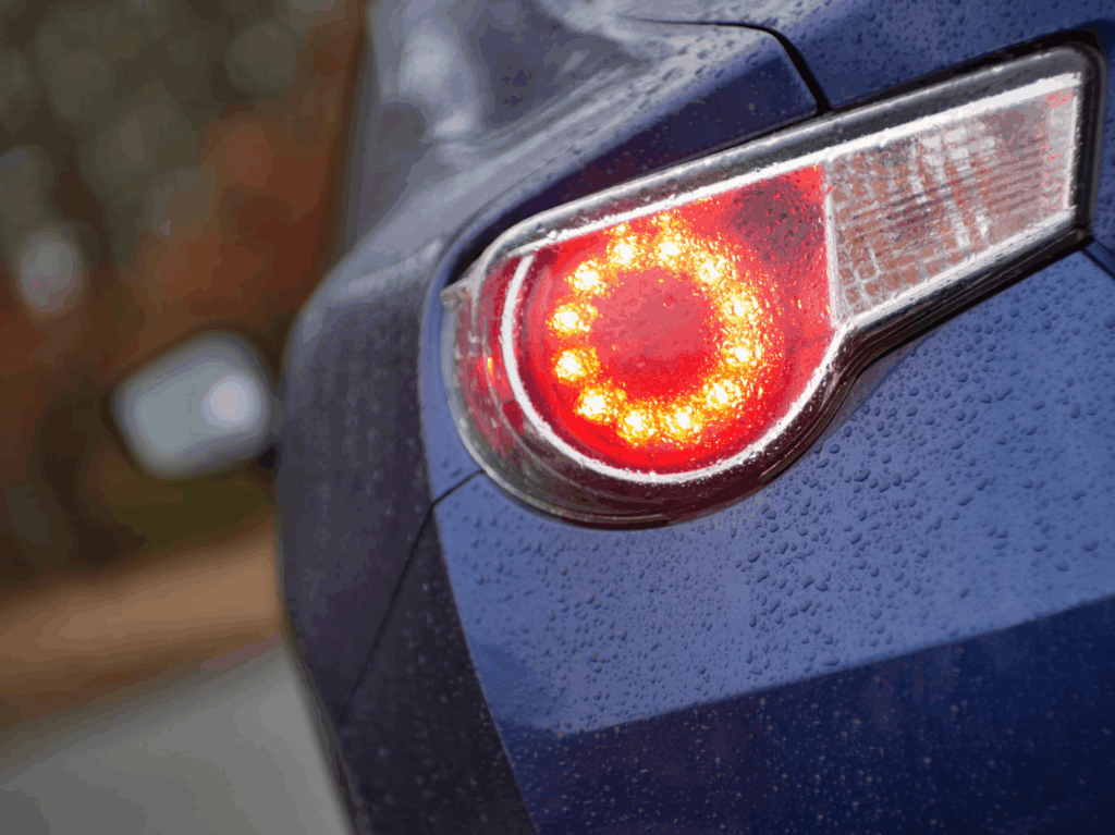 who-is-at-fault-if-tailgating-leads-to-a-brake-check-crash