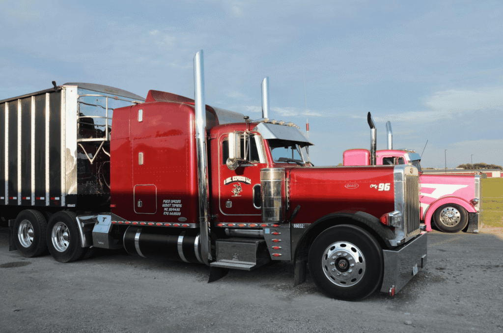 a-south-jordan-truck-accident-lawyer-explains-liability-in-commercial-vehicle-accidents